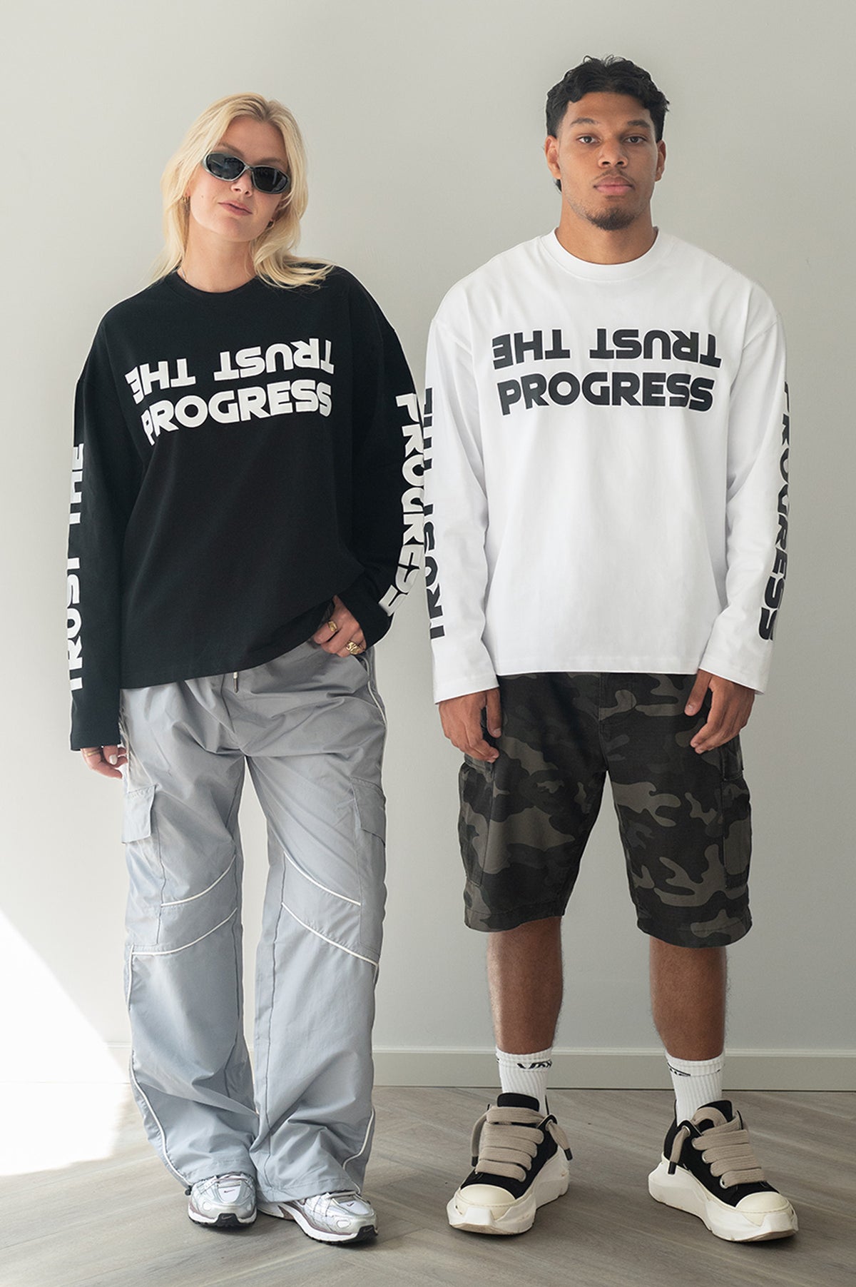 V-trust Longsleeve (White)