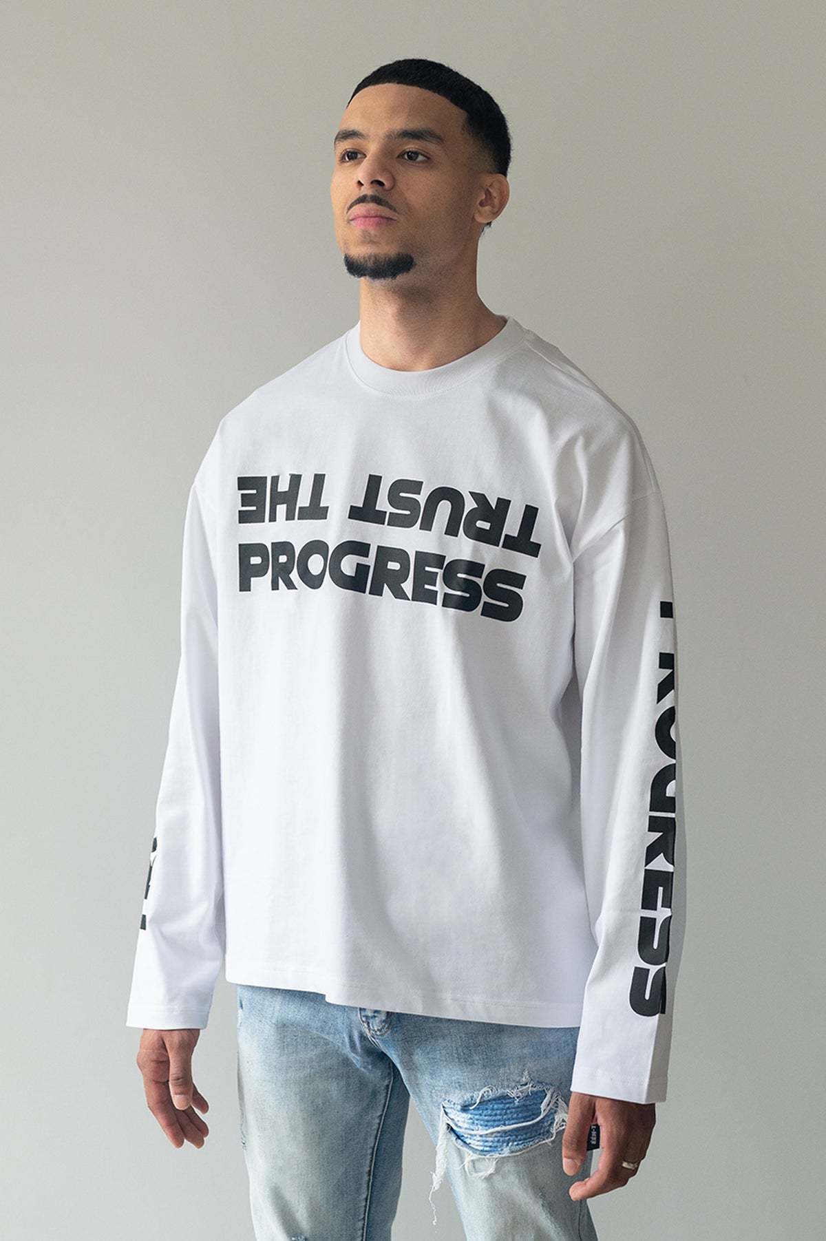 V-trust Longsleeve (White)